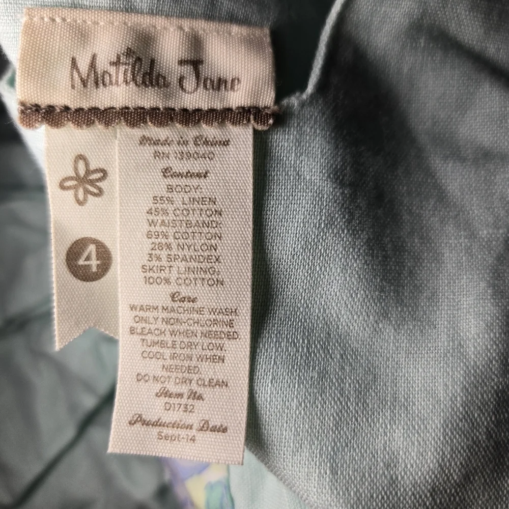 Matilda Jane Fantasy Folk Mint Green Dress with Scalloped Hem.‎ Size 4.